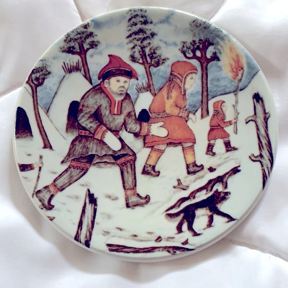 Wall plate or pin dish